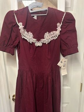 Vintage Gunne Sax 90s Burgundy Romantic Prairie Dress NWT Lace Collar Size 9/10